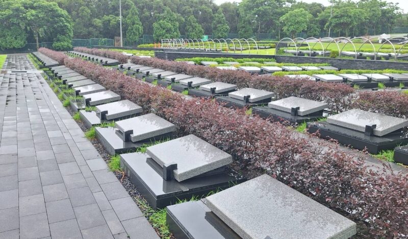 福龍紀念園土葬家族墓穴